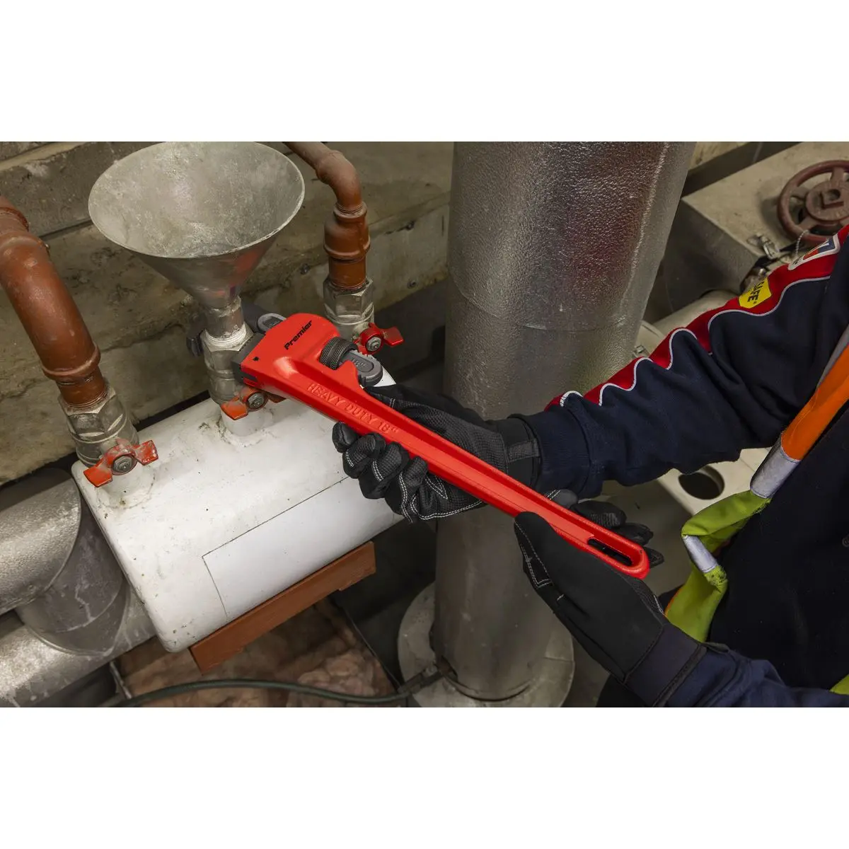 Sealey Premier Cast Steel Pipe Wrench European Pattern 450mm - Image 5