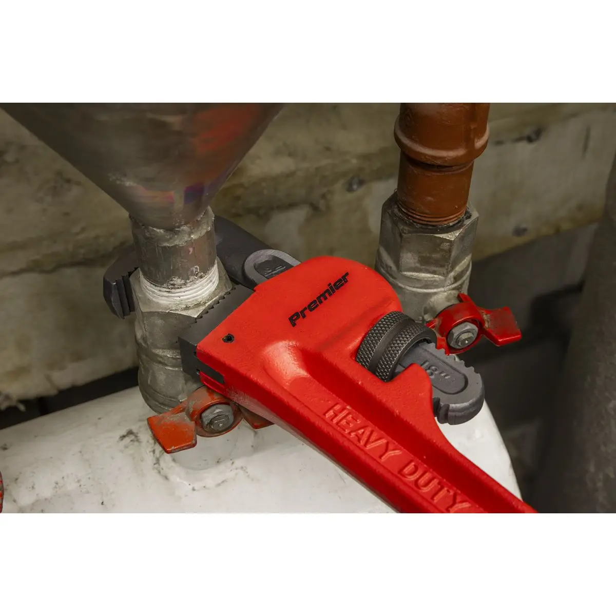 Sealey Premier Cast Steel Pipe Wrench European Pattern 450mm - Image 6