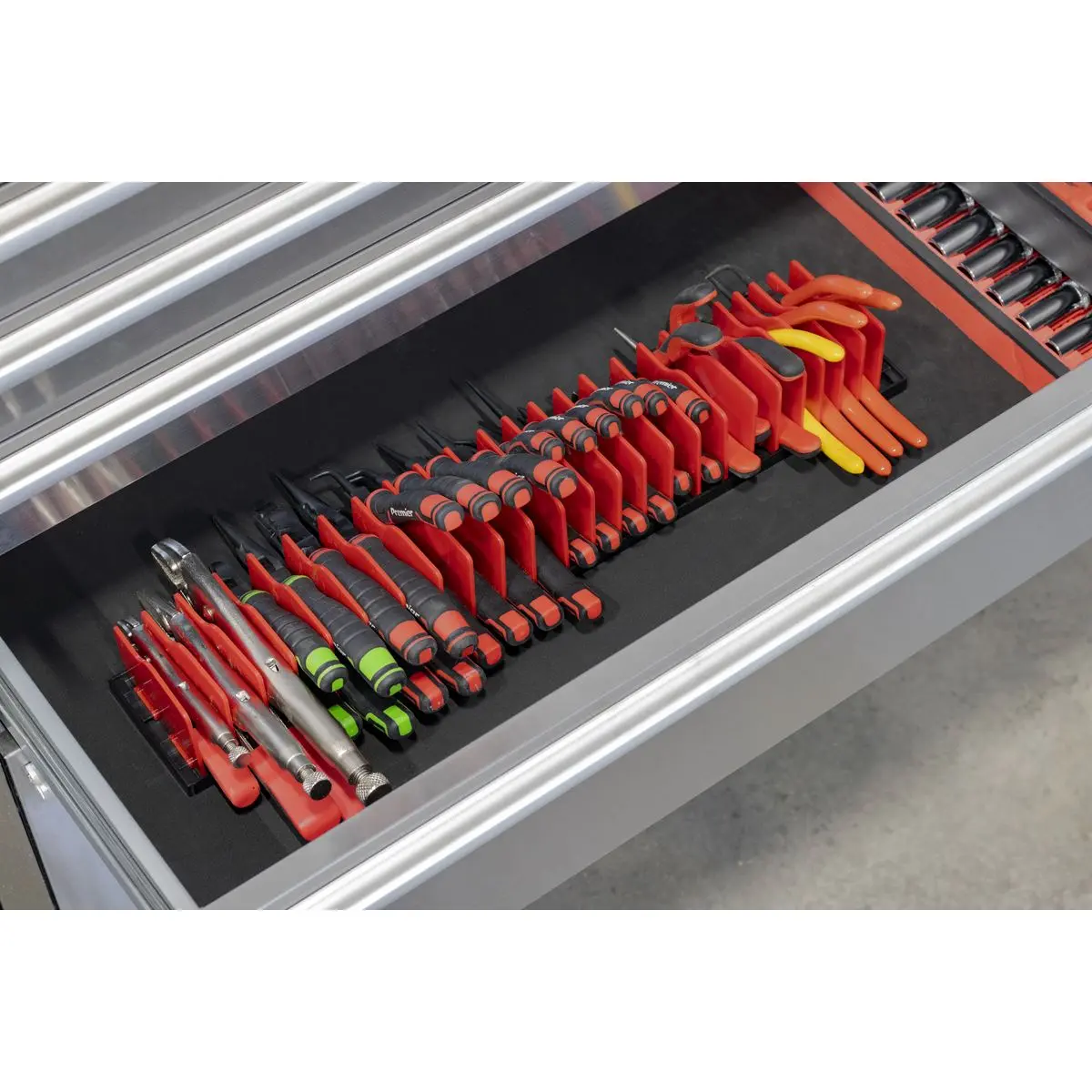 Sealey Premier Pliers Storage Racks with Adjustable Dividers - Image 16
