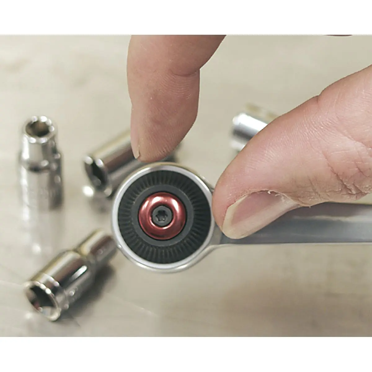 Sealey Premier Ratchet Wrench 3/8"Sq Drive 72-Tooth - Image 2