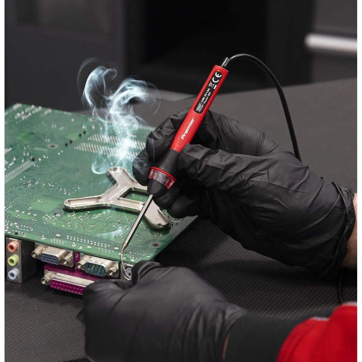 Sealey Premier Soldering Iron USB 8W - Image 2