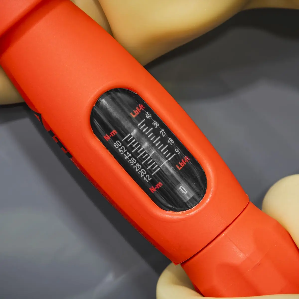 Sealey Premier Torque Wrench Insulated 1/2"Sq Drive 12-60Nm - Image 4