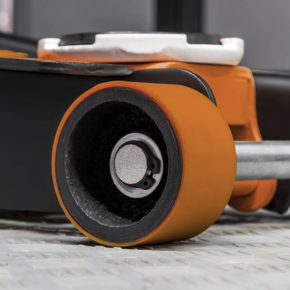 Sealey Premier Low Profile Trolley Jack with Rocket Lift 3 Tonne - Orange - Image 6