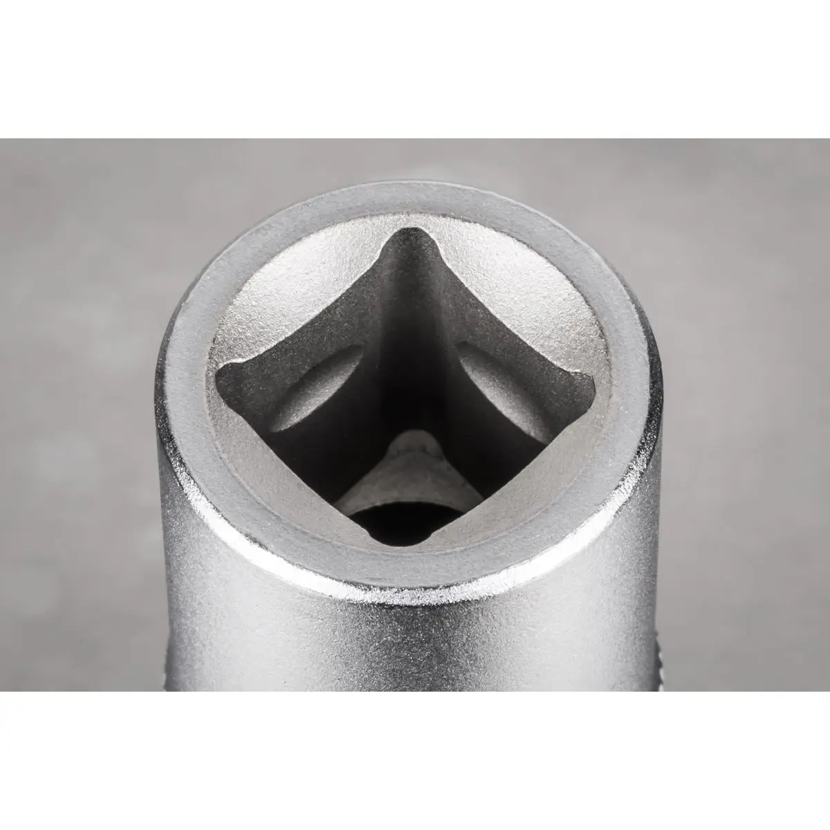 Sealey Premier WallDrive® Socket 18mm Deep 1/2"Sq Drive - Image 5