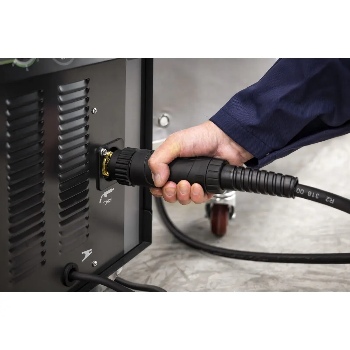 Sealey Professional MIG Welder 230A 230V with Binzel® Euro Torch - Image 4