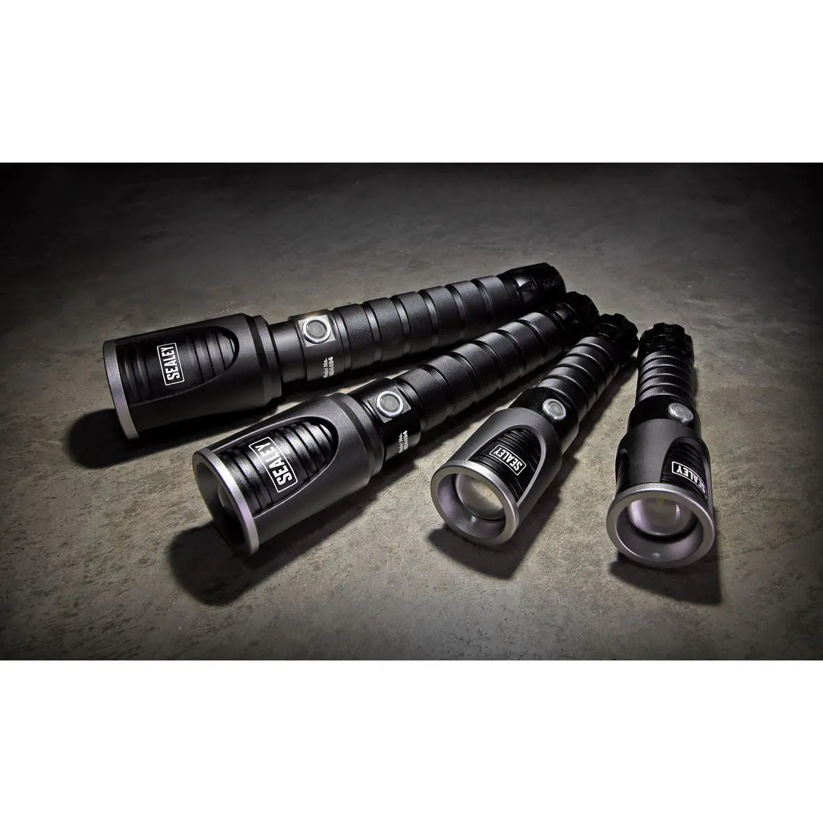 Sealey Rechargeable Aluminium Torch with Adjustable Focus 10W SMD LED - Image 10