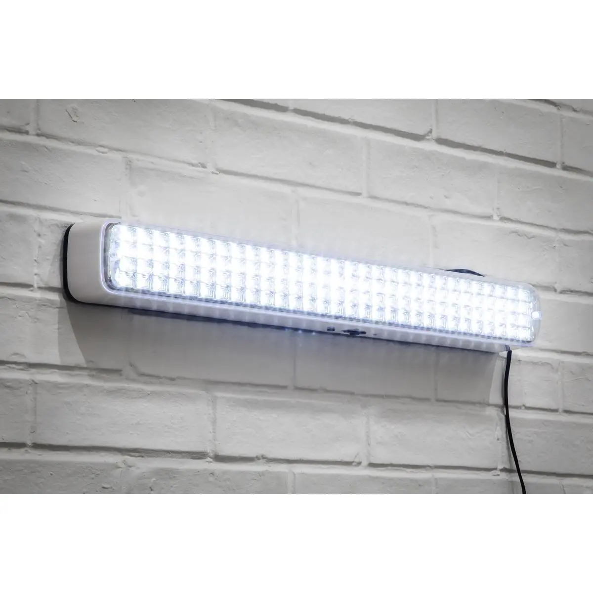 Sealey Rechargeable Emergency Floodlight 5W SMD LED - Image 8