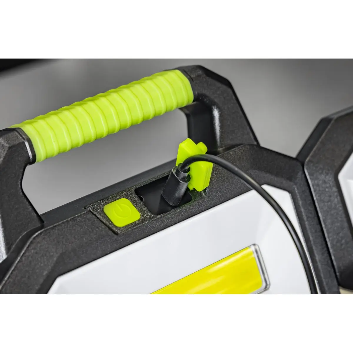 Sealey Rechargeable Flexible Floodlight 31W & 26W COB LED - Image 11