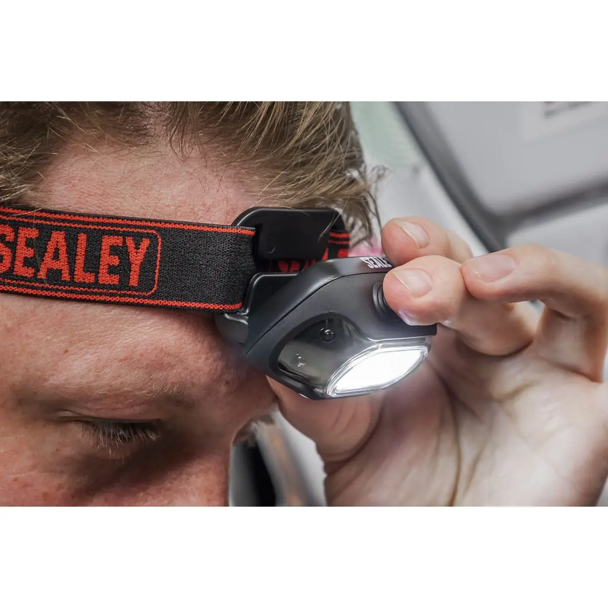 Sealey Rechargeable Head Torch with Auto-Sensor 8W COB LED - Image 10