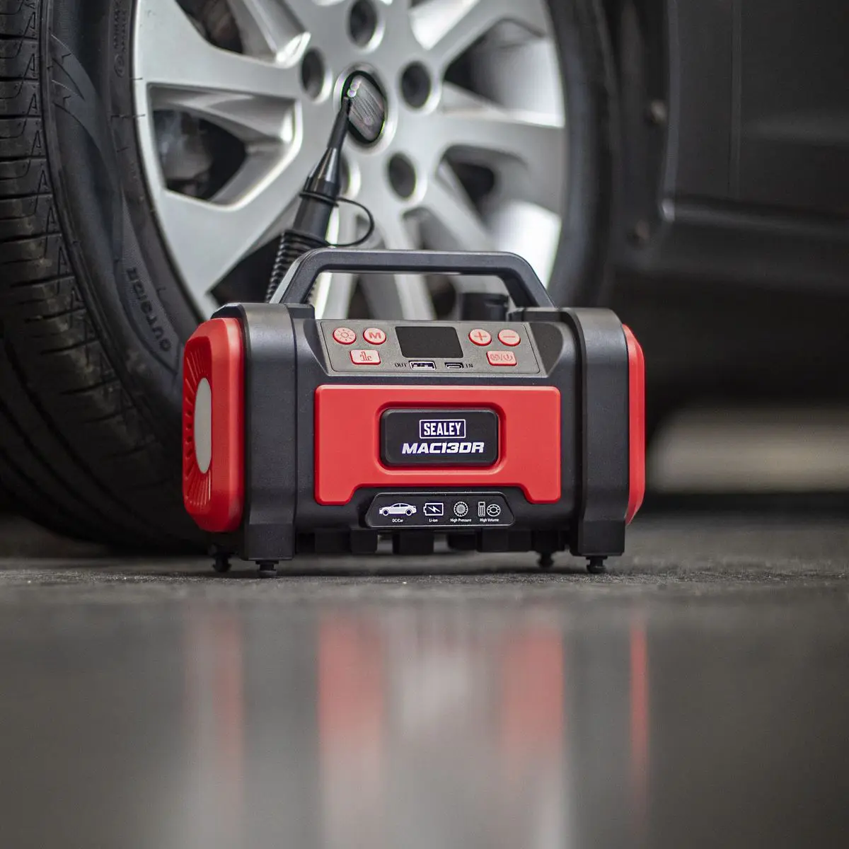 Sealey Rechargeable Tyre Inflator & High Volume Air Pump 12V - Image 14