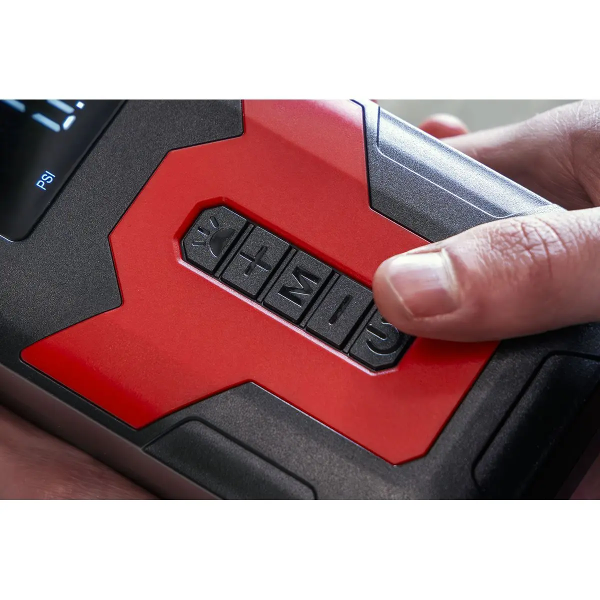 Sealey Rechargeable Tyre Inflator & Power Bank with Worklight 12V - Image 9