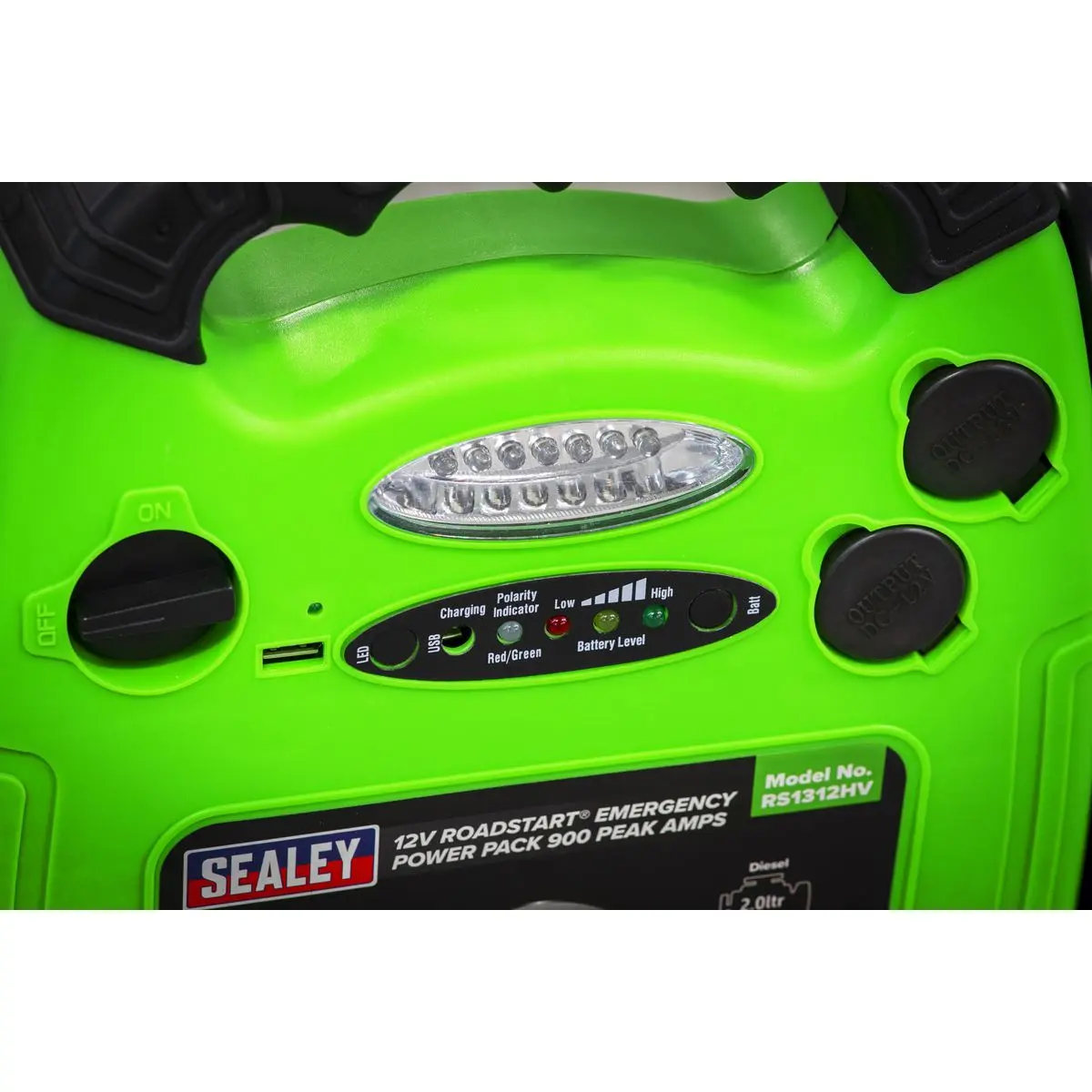 Sealey RoadStart® Emergency Jump Starter 12V 900 Peak Amps Hi-Vis Green - Image 6