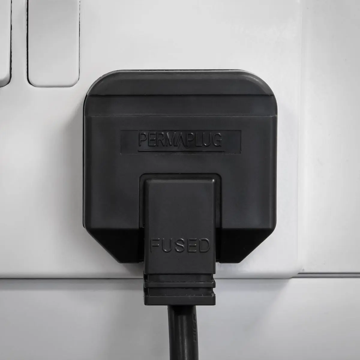 Sealey Black 13A heavy-Duty Plug - Image 6