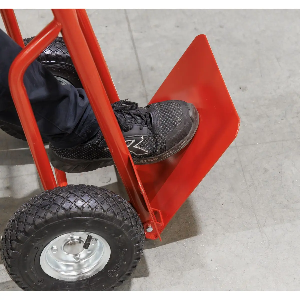 Sealey Folding Sack Truck with Pneumatic Tyres 200kg Capacity - Image 16