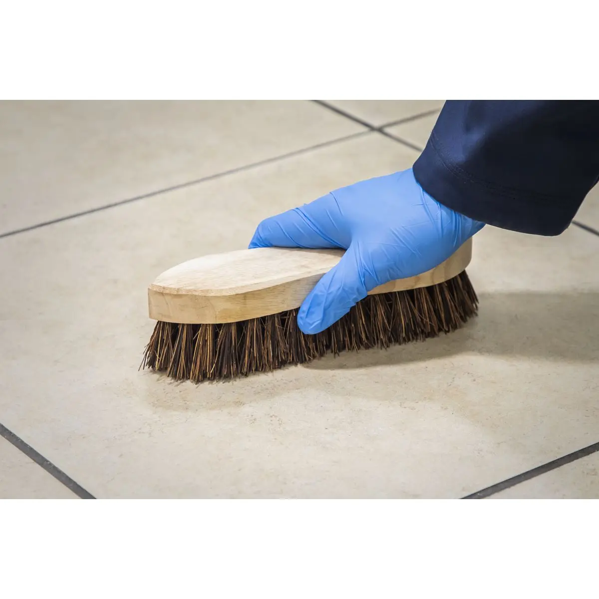Sealey Scrubbing Brush 8"(200mm) - Image 6