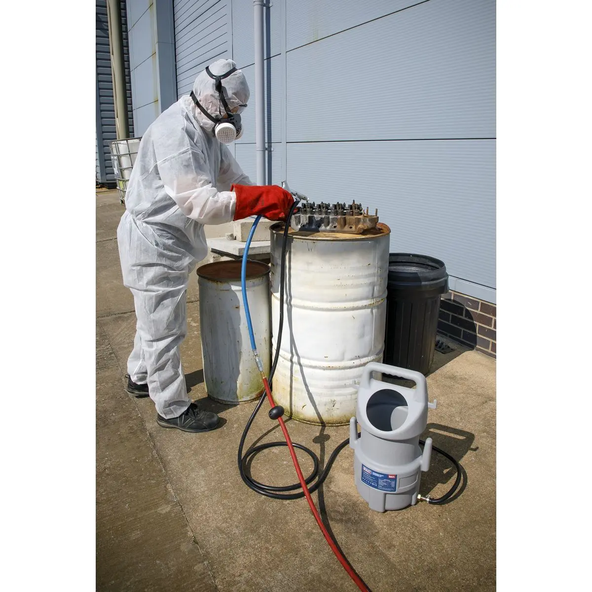 Sealey Shot Blasting Kit 22kg Capacity - Image 3