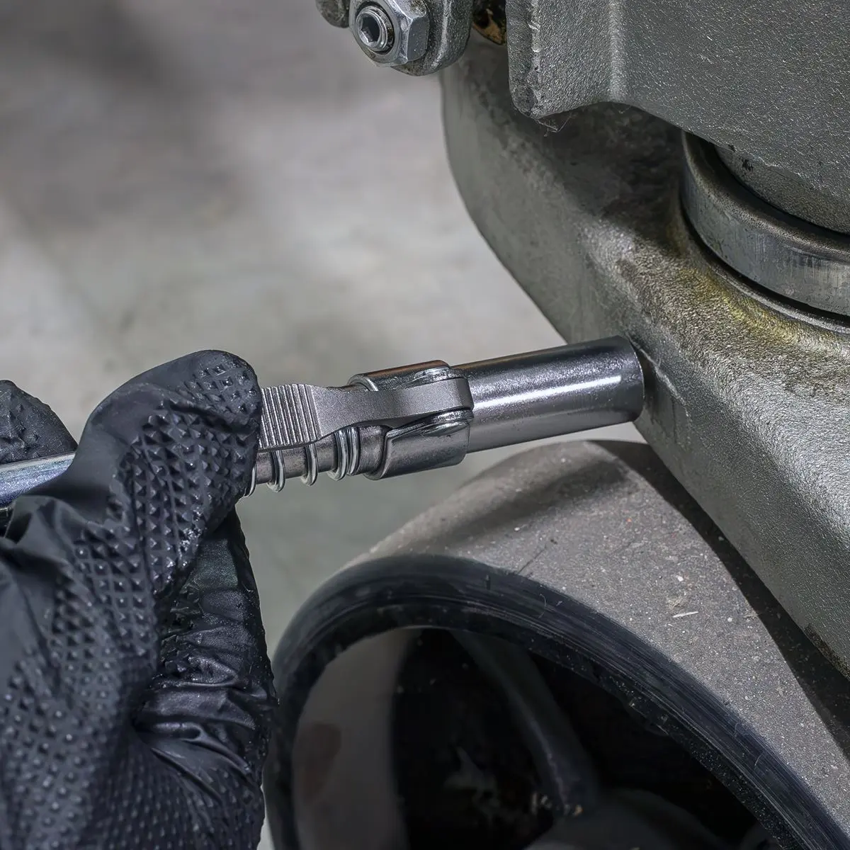 Sealey Single Handle Grease Gun Coupler - Image 3