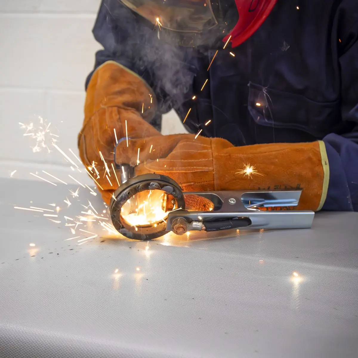 Sealey Spark-Proof Welding Blanket 1800mm x 1300mm - Image 3