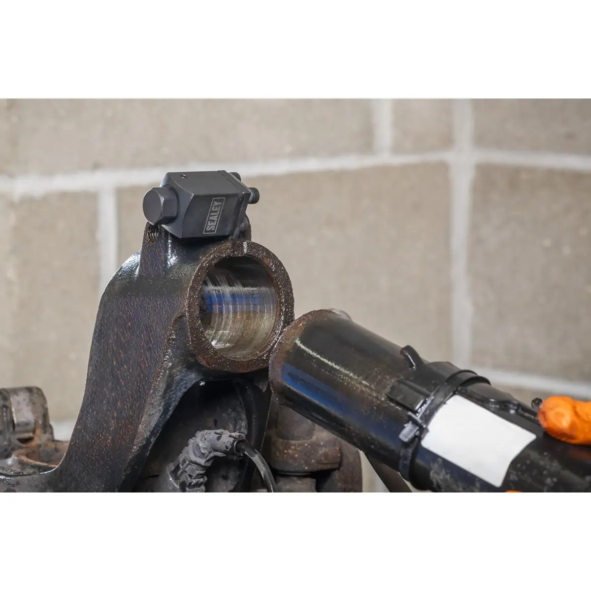 Sealey Split Hub Spreader Suspension - Image 2