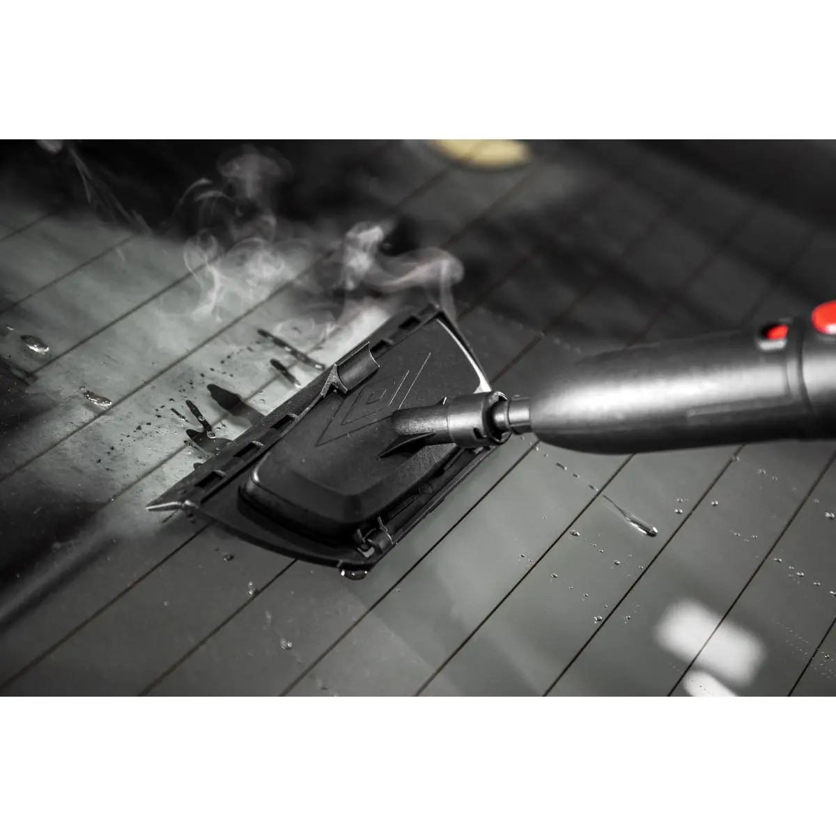 Sealey Steam Cleaner 2000W 1.8L Tank - Image 12