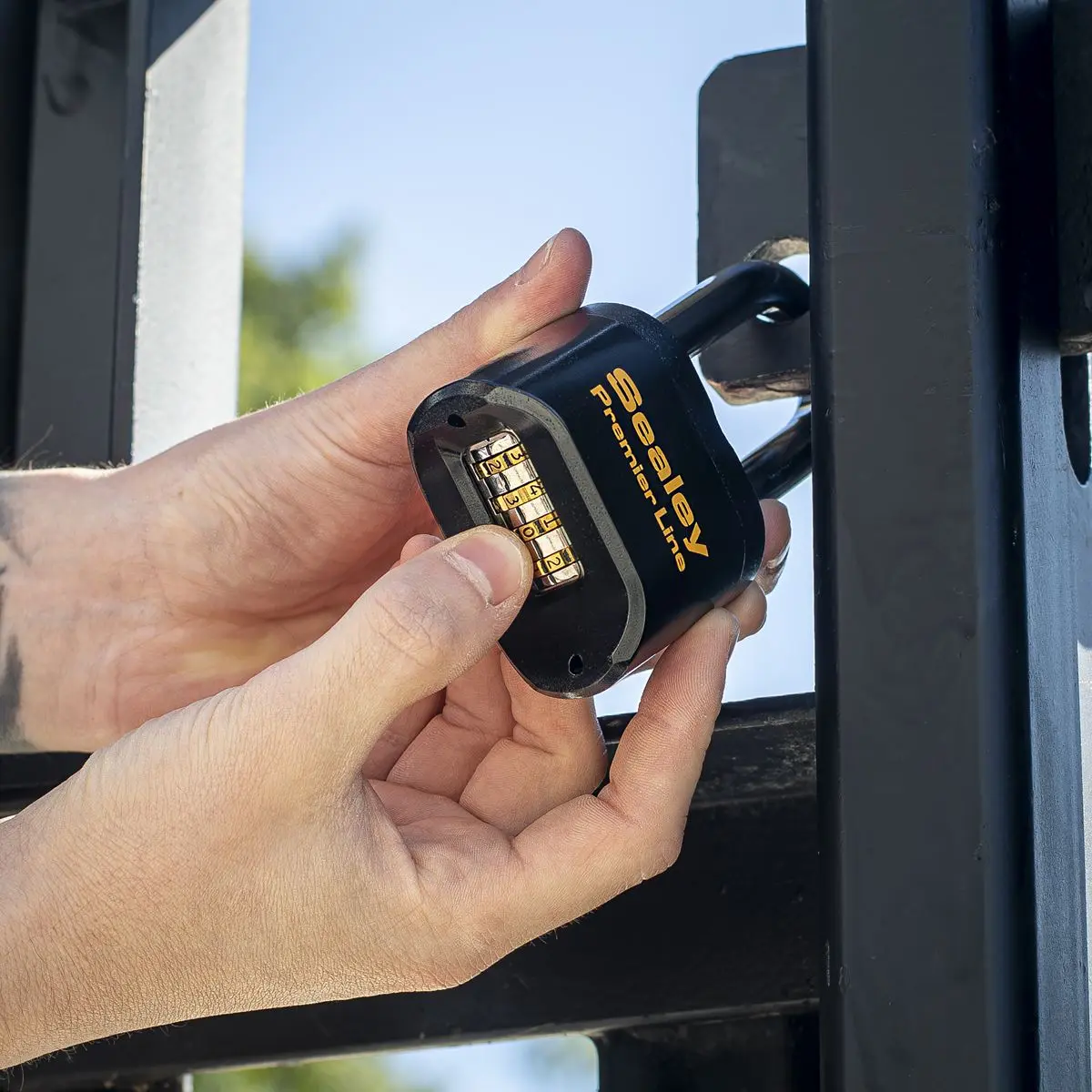 Sealey Premier Steel Body Combination Padlock Long Shackle 62mm - Image 2