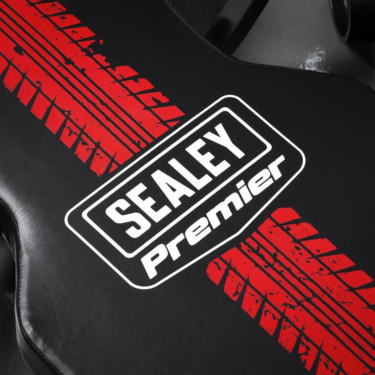 Sealey Steel Creeper with 6 Rough Ground 5" Wheels & Headrest - Image 10