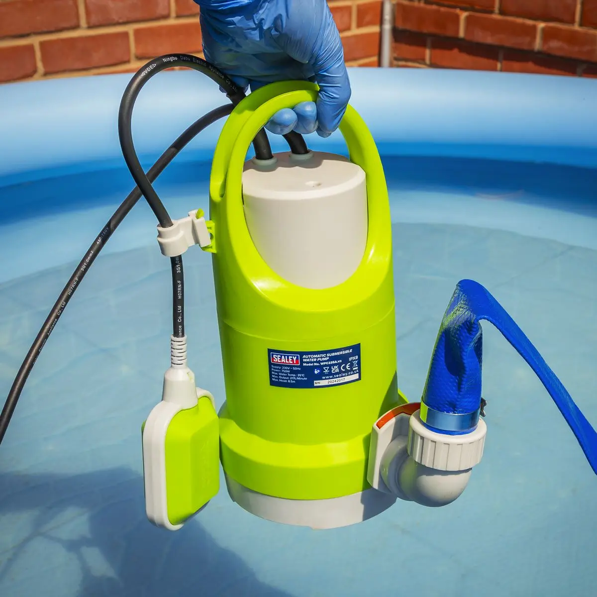 Sealey Submersible Water Pump Automatic 208L/min 230V - Image 9