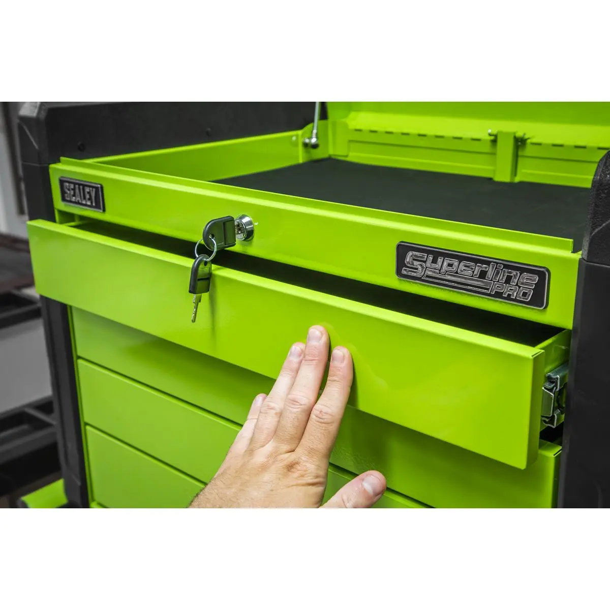 Sealey Superline Pro 4 Drawer Push-to-Open Topchest with Ball-Bearing Slides - Green - Image 9