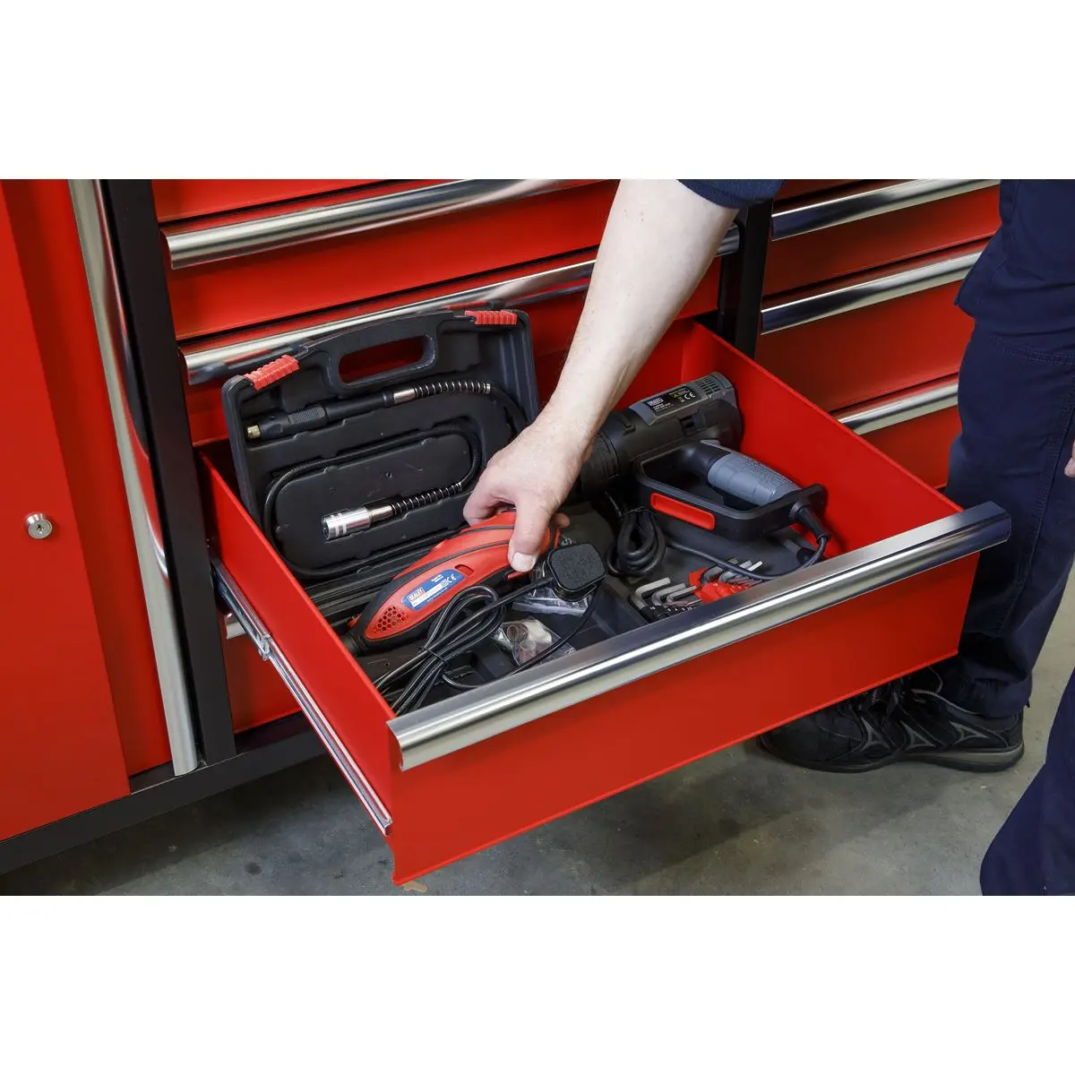Sealey Superline Pro Mobile Workstation 10 Drawer with Backboard - Image 2