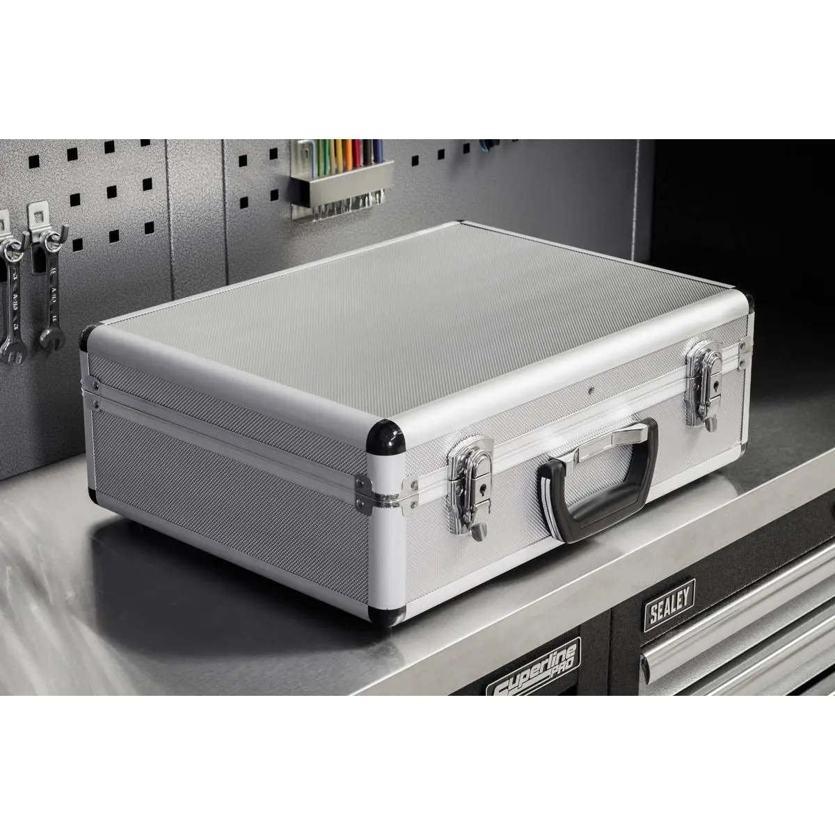 Sealey Tool Case Aluminium Radiused Edges - Image 6