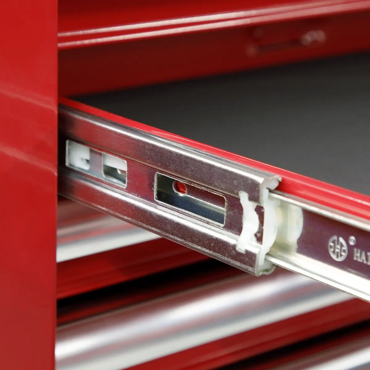 Sealey Superline Pro Tool Chest Combination 23 Drawer with Ball-Bearing Slides - Red - Image 12