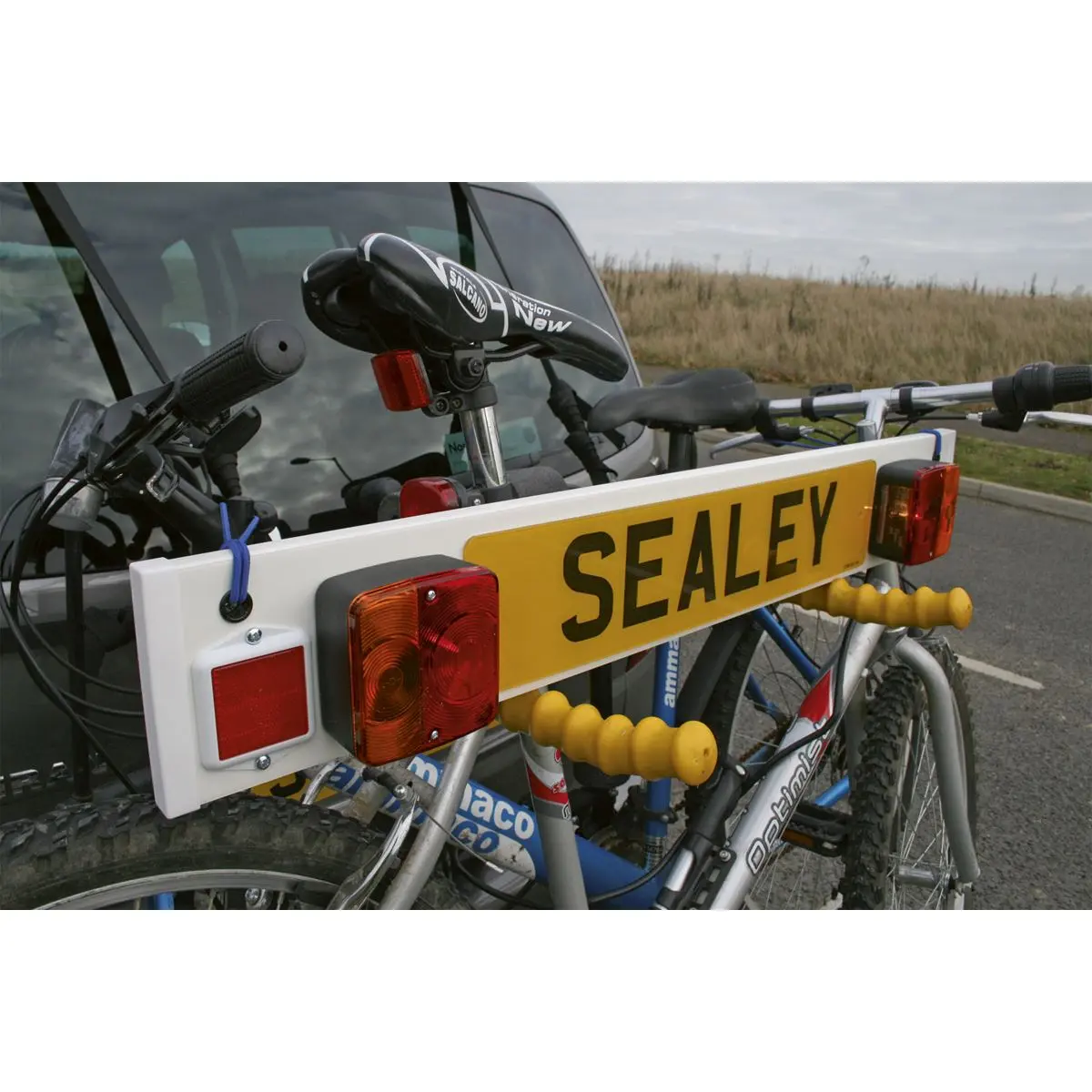Sealey Trailer Board for use with Bicycle Carriers 3ft with 2m Cable - Image 2