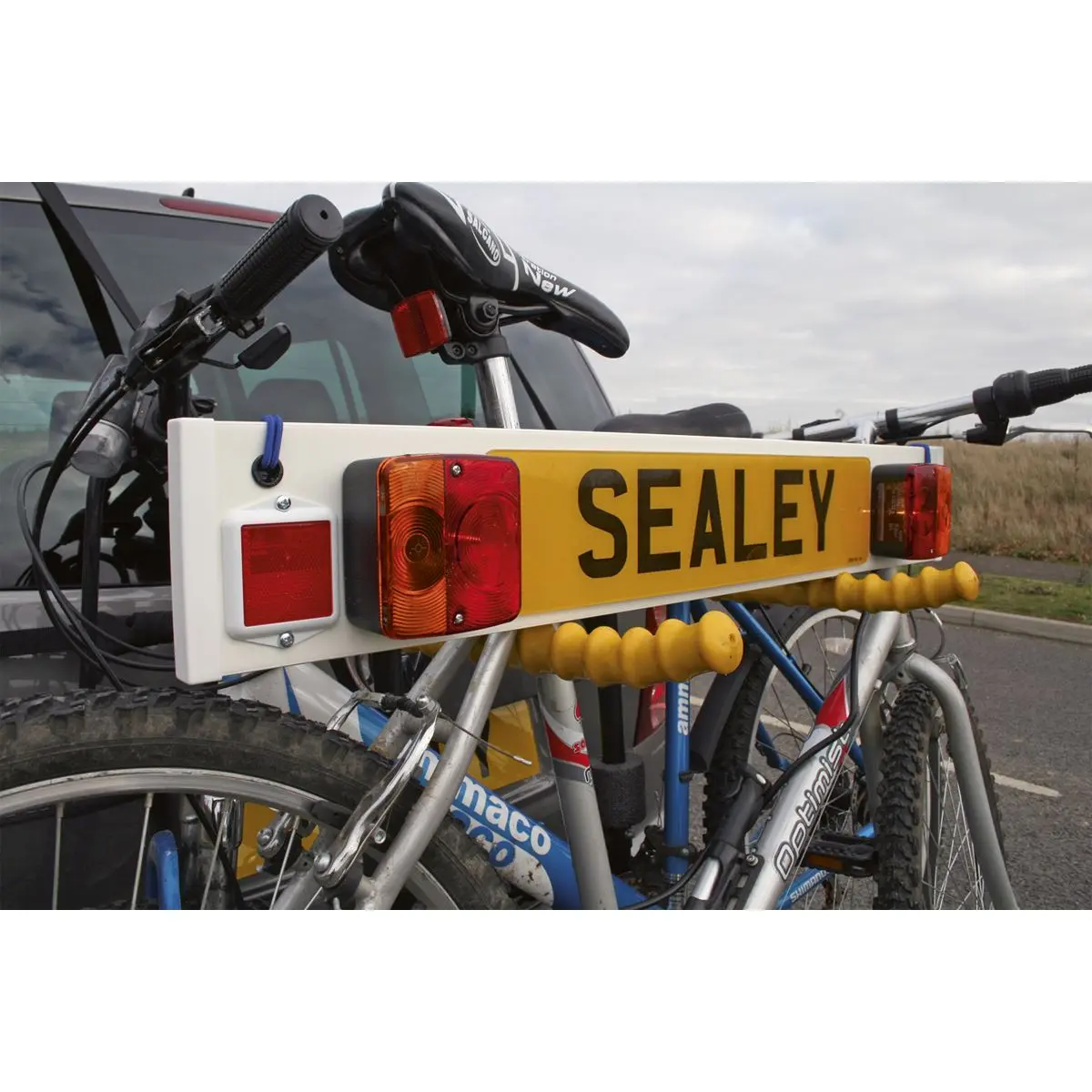 Sealey Trailer Board for use with Bicycle Carriers 3ft with 2m Cable - Image 3