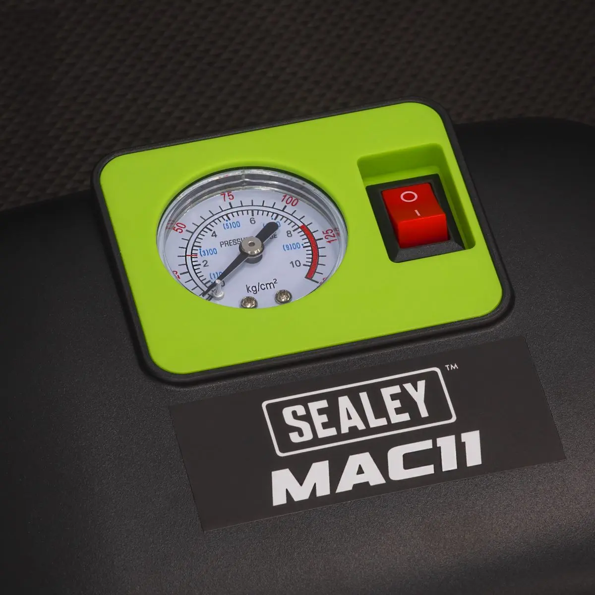 Sealey Tyre Inflator with Worklight 12V - Image 3