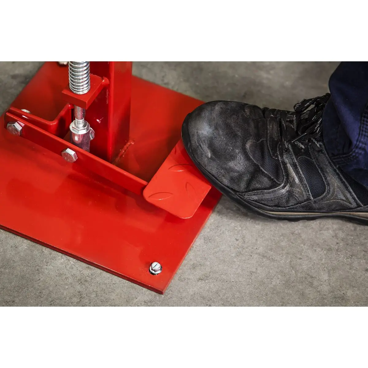 Sealey Tyre Spreader with Stand - Manual - Image 2