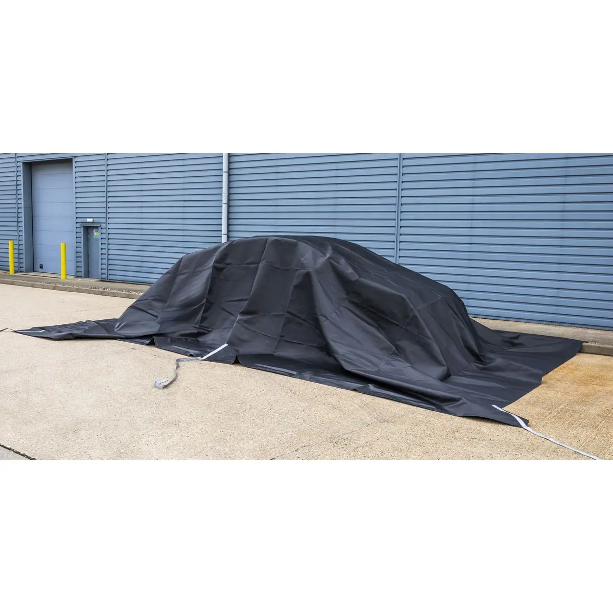 Sealey Vehicle Fire Safety Blanket - PU Coated 6 x 8m - Image 4