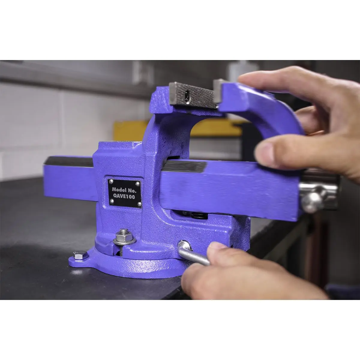 Sealey Vice 100mm Quick Action Swivel Base SG Iron - Image 6