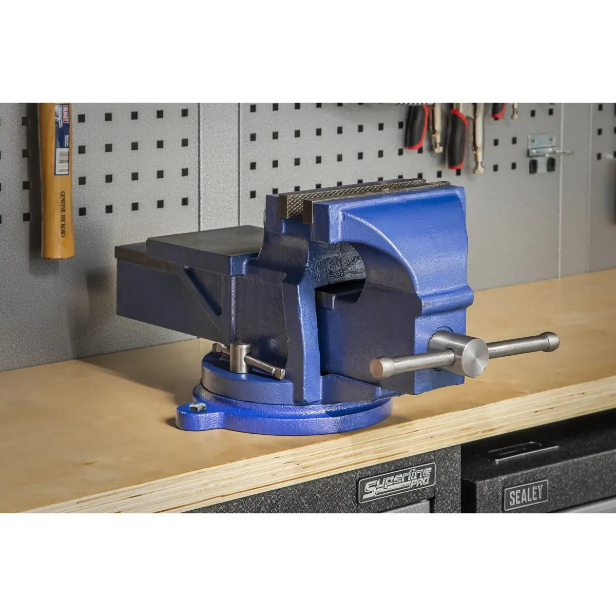 Sealey Vice 200mm Fixed Base Professional Heavy-Duty - Image 7