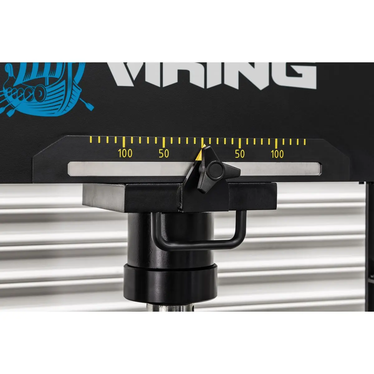 Sealey Viking Floor Type Air/Hydraulic Press with Sliding Ram & Foot Pedal 50 Tonne - Image 3