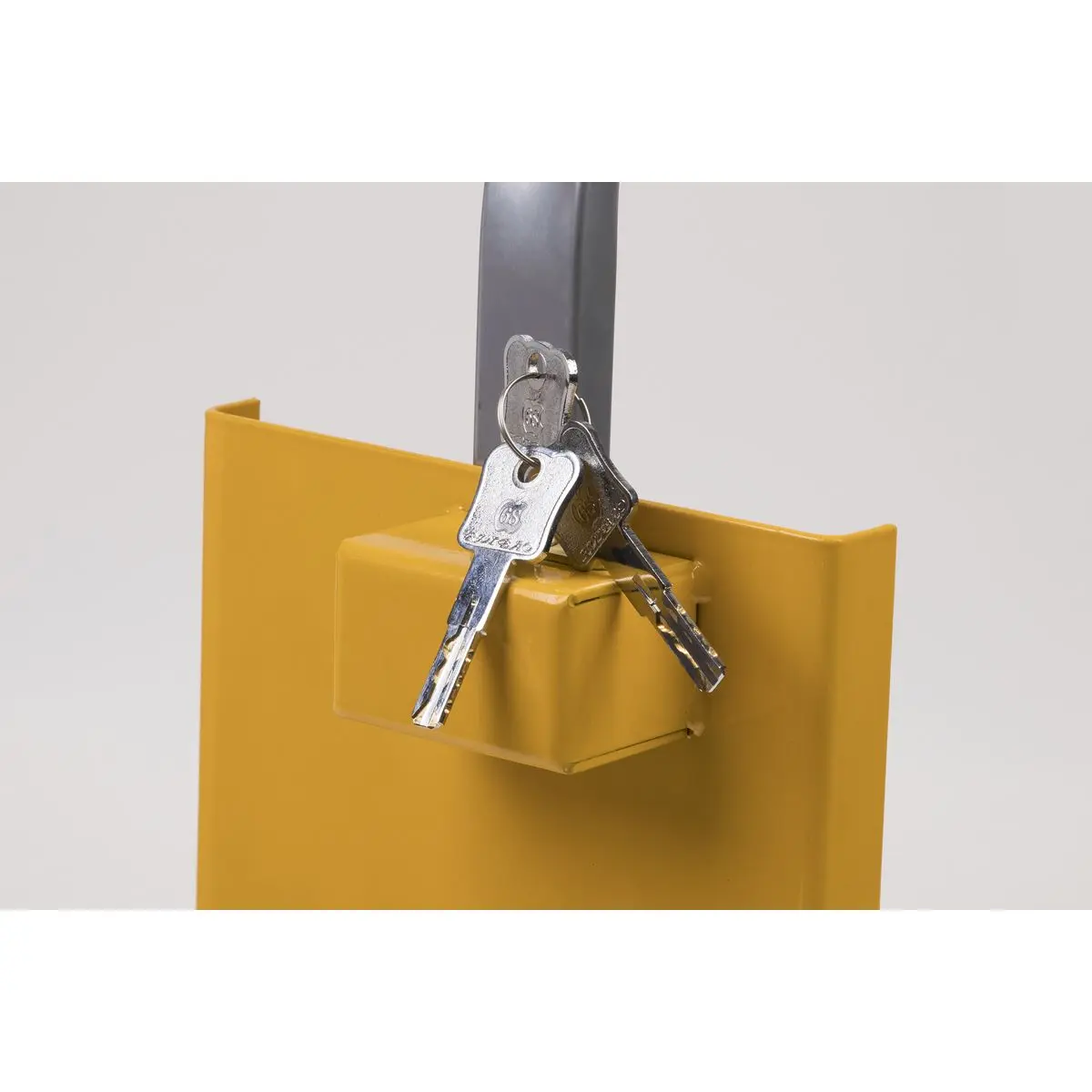Sealey Wheel Clamp with Lock & Key - Image 6