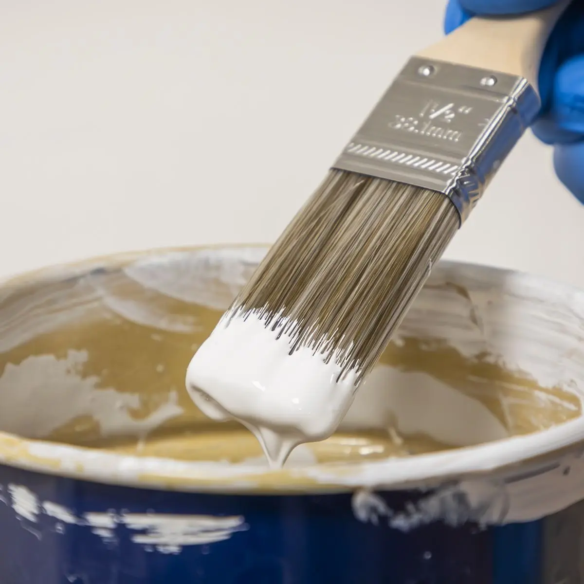 Sealey Wooden Handle Paint Brush Set 3pc - Image 4