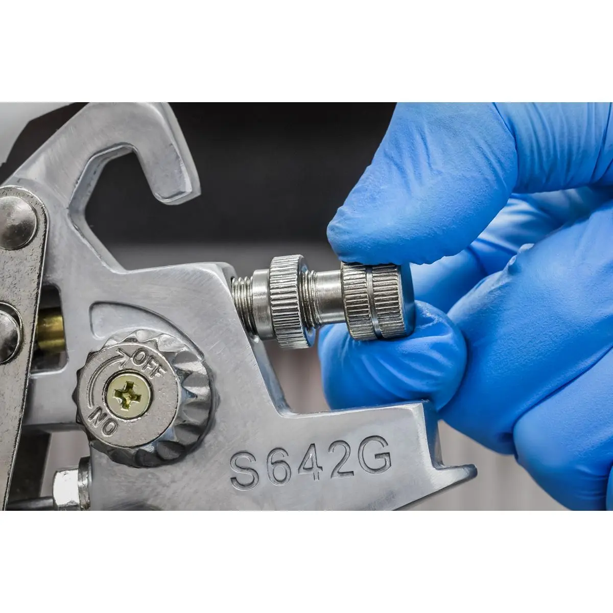 Siegen 1.8mm Set Up Gravity Feed Spray Gun Paint Car Bodyshop Panel Garage - Image 6