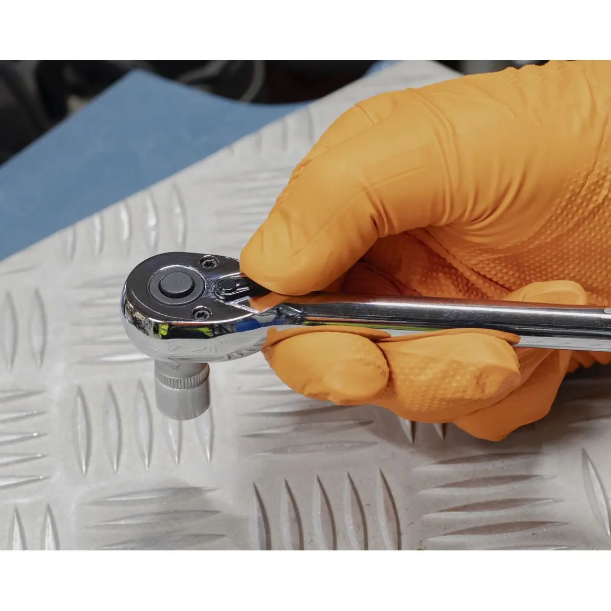 Siegen Extra-Long Ratchet Wrench Handle 1/4" Drive Flip Reverse 305mm Long - Image 8