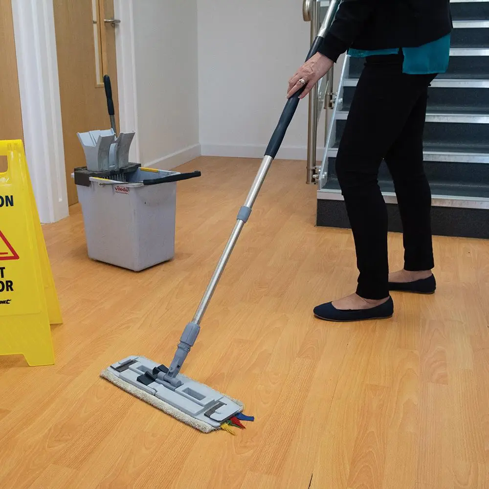 Silverline 'A' Frame Caution Wet Floor Sign 295 x 610mm English 883504 - Image 2