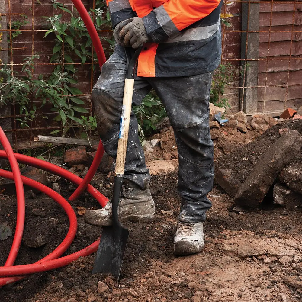 Silverline Digging Spade 1100mm GT35 - Image 4
