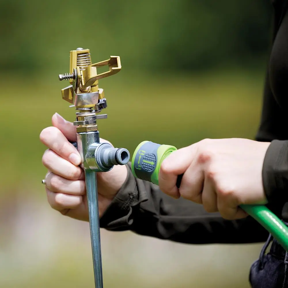 Silverline Impulse Garden Sprinkler Lawn Water Spray Hose Spiked Adjustable