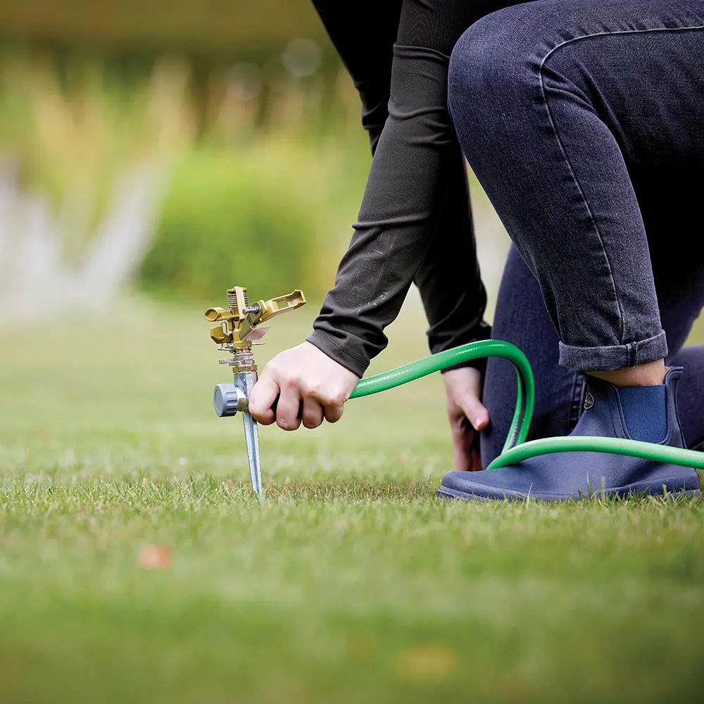 Silverline Impulse Garden Sprinkler Lawn Water Spray Hose Spiked Adjustable - Image 4
