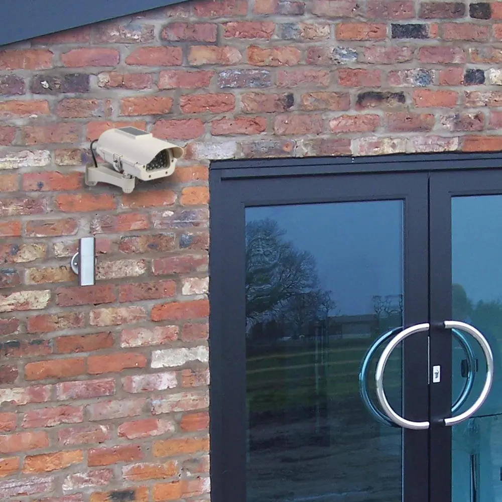 Silverline Solar-Powered Dummy CCTV Camera with LED 614458 - Image 7