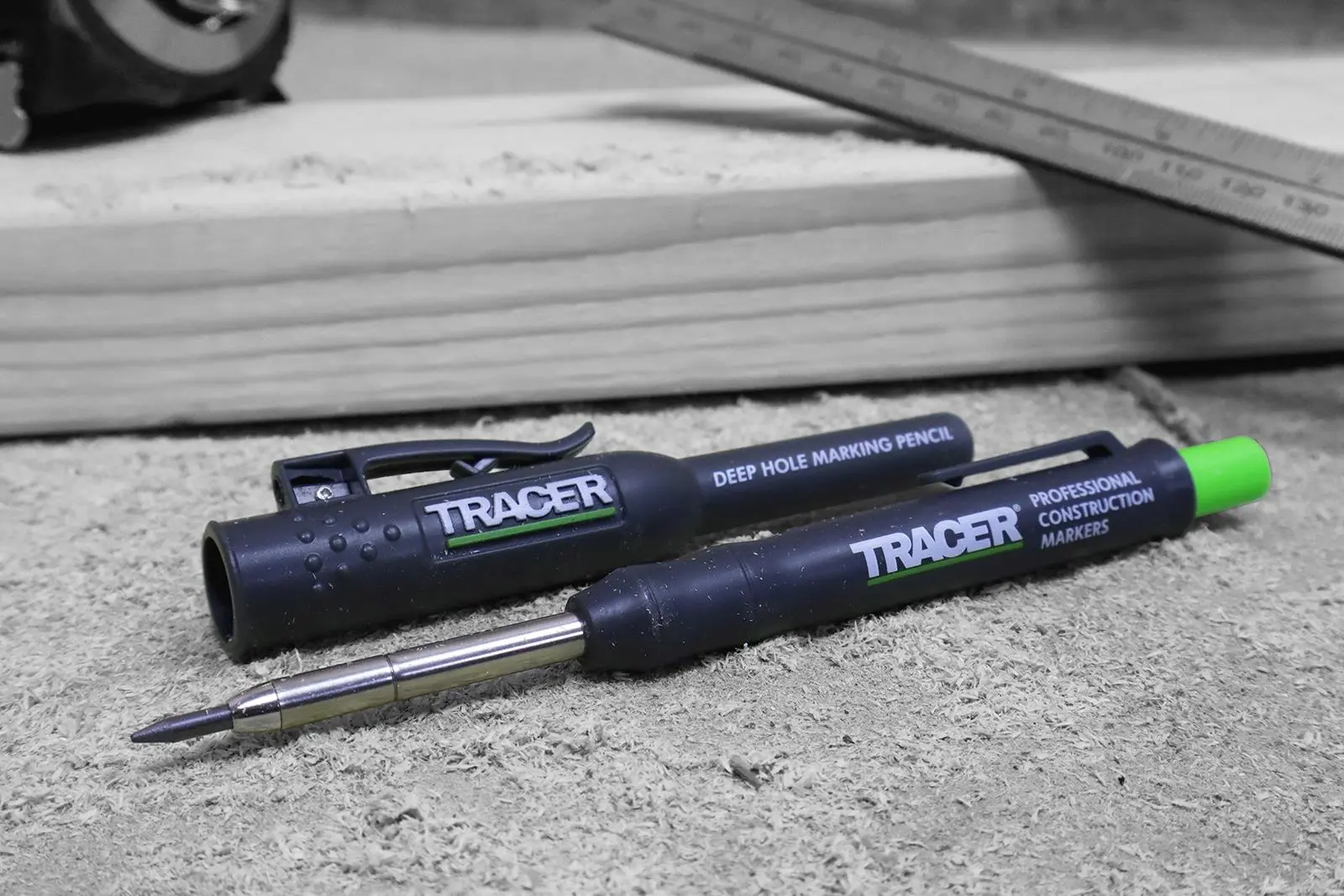 TRACER Deep Hole Pencil Marker with ALH1 6 Replacement Leads with Site Holster - Image 6