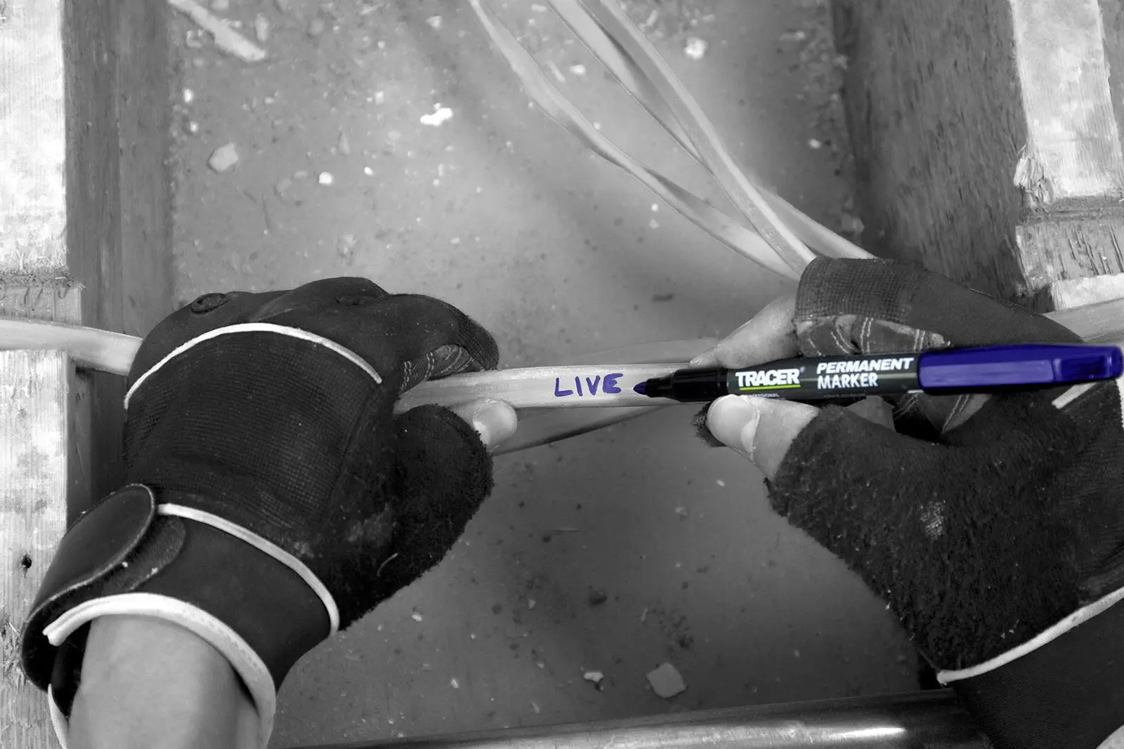 TRACER Permanent Marker Pen Blue 1-2mm Fine Bullet Point - Image 6